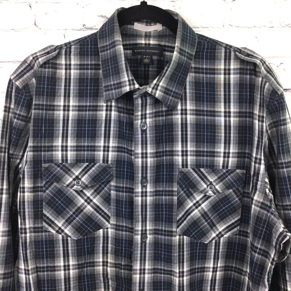 Banana Republic Men's Plaid Navy Long Sleeve Collared Button Down Shirt L - Picture 2 of 12